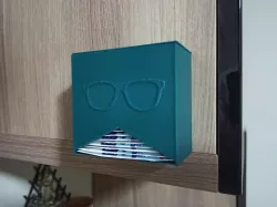 Dispenser for Lens wipes 