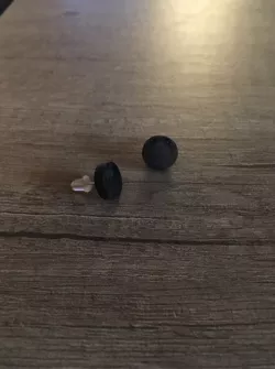 earrings black dot