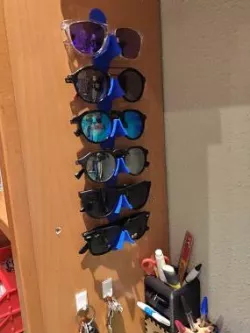 Glasses wall modular support