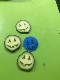 Halloween Salad Cutter