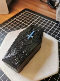 Simple coffin pendant