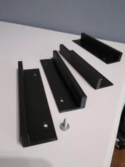 Table spacer and stabilizer