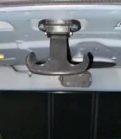 alfa giulia hook for trunk bags