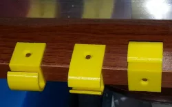 DESK WIRE CLIPS