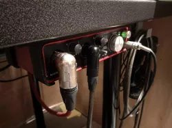 Focusrite Scarlett 2i2 bracket under desk mount