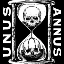 Unus Annus hourglass lithophane (text)