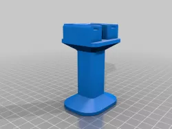 wodden train pillar