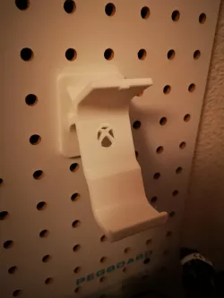 xbox controller holder of pegboard