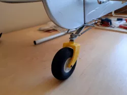 Hangar 9 Carbon Cub 15cc tail wheel assy.