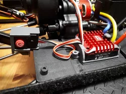 Hobbywing ESC 1080 Holder with Snap-In - Reely Free Men