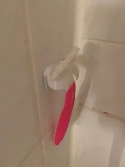 Shaver holder