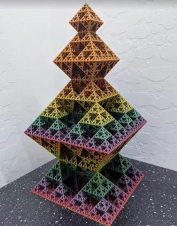 Sierpiński Pyramid Stacked