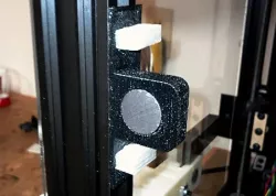 Simple Magnetic Door Latch