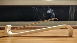 Simple modern Incense holder