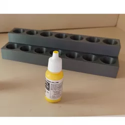 Support de pots de peinture maquette