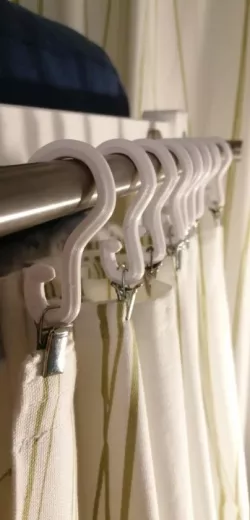 Curtain hook v1.0