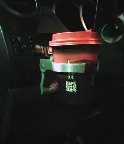 Foldable cupholder
