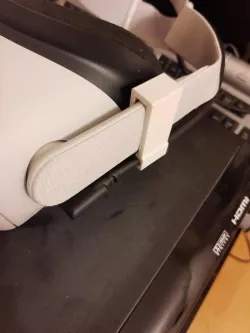 quest link holder clip