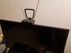 Antenna stand for flat screen TV