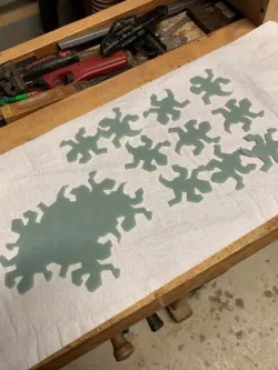 Escher lizard puzzle