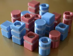 Quarto game with two grooves
