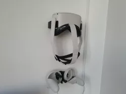 Quest 2 wall mount (compatible with VR Cover)