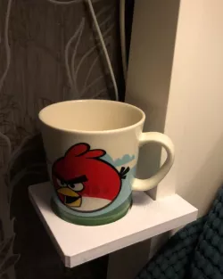 Coffee mug holder for Ikea bed