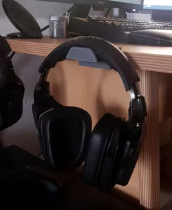 Headset hold uni