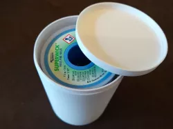 Simple circular container