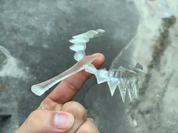 ”YAJIROBE” the balancing bird.