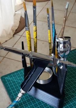 Desk-Stand Upright Pole Mount For Airbrush Holder for Paasche Siphon Feed  Airbrush by Blargedy, Download free STL model