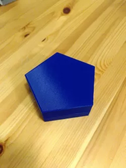 MTG oversized D20 dice box