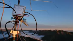 portable 23 cm GFRP yagi antenna