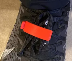 Shoelace clip