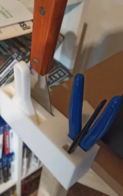 Tool organizer