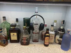 Vodka BEATS holder
