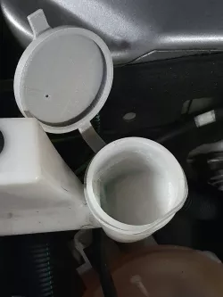 Wiper Washer Reservoir Cap (TPU print)