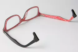 Anti-slide glasses ear-hooks