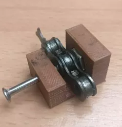 Bike chain breaker