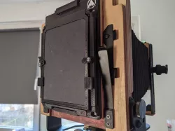 Intrepid 4x5 focus hood / screen protector