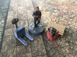 Miniature Pallets and Electric Jack