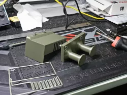 USB cable holder with cover
