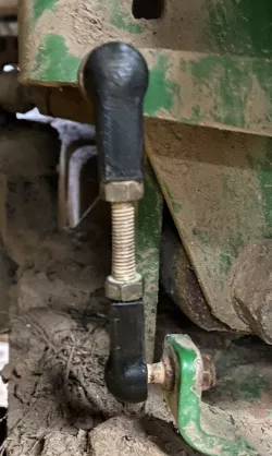 Ball socket for JD tractor cab suspension