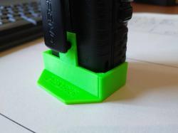 Baofeng BF-R5 walkie-talkie wall holder by Cederb, Download free STL model