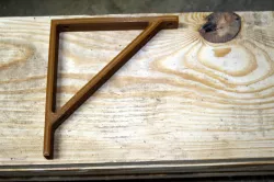 Basic Shelf Bracket