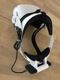 Counterweight battery mount for Oculus Quest 2 with GOMRVR Halo Strap