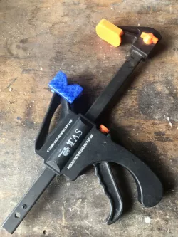 Quick Ratcheting Bar F-Clamp centering Cap for Pipes