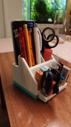Rugged Desktop Organizer with 16x USB Holder