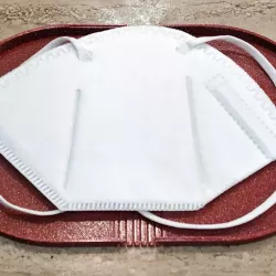 Foldable FFP or N95 mask case