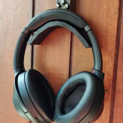 Headphone holder wall mount (the eye of sharingan)